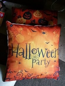 2016-10-13-halloween-pillows