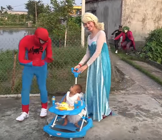 2016-11-28-spiderman-elsa