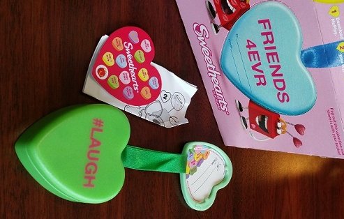 2017-01-22 - Happy Meal Toy